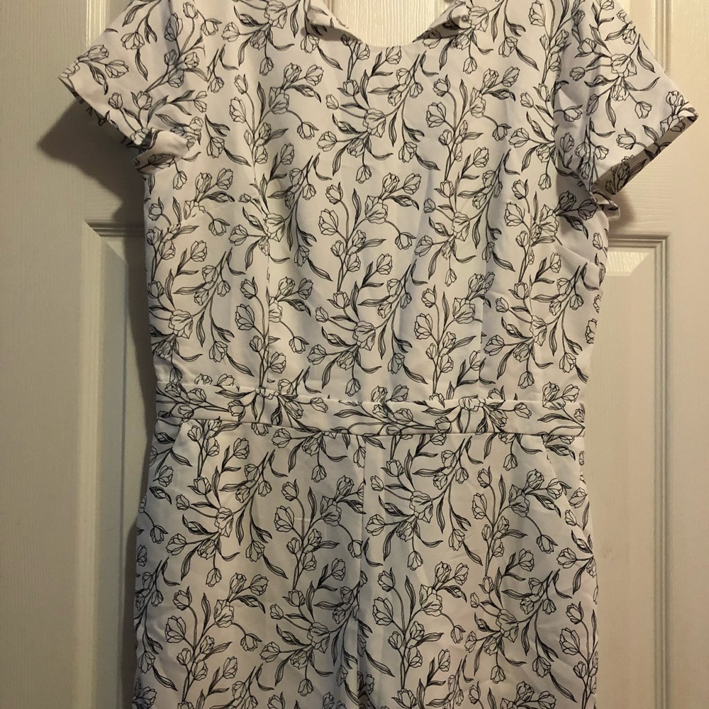 White/ flower romper
